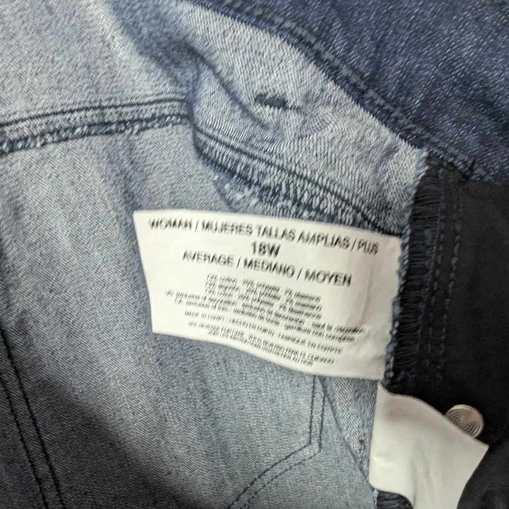 NWT Gloria‎ Vanderbilt Amanda Jeans 18W Dark Wash